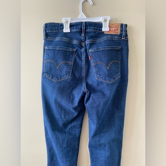 LEVIS 721 High Rise Skiny Womens Jeans Size 28 Dark Indigo Dark Wash - Picture 8 of 13